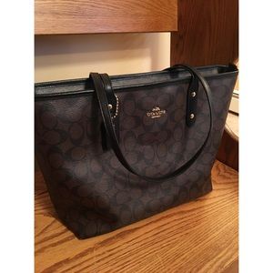 Coach Black/Brown Leather Tote Bag
